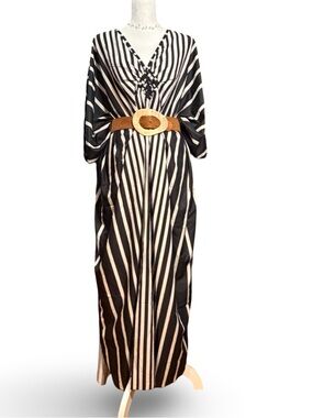 NWOT European Boutique Black & White Striped Kaftan Maxi Dress – One Size